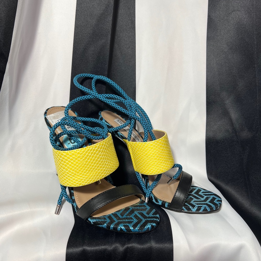 Steve Madden Blue shoes with Yellow Strap and Blue Strings